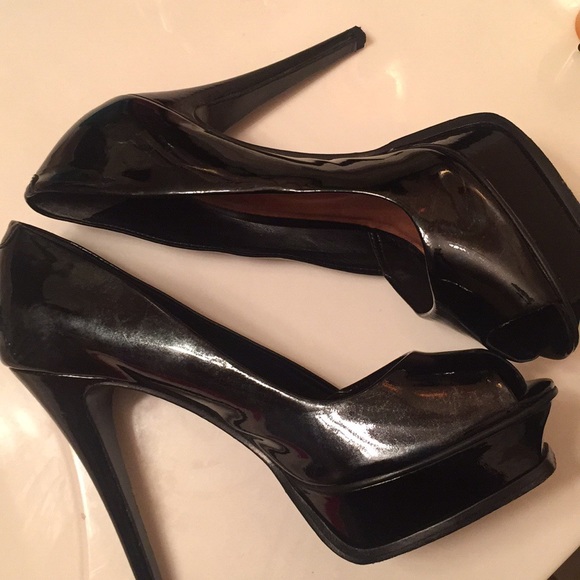 ALDO BLACK PUMPS❣️SZ. 41 ON BOTTOM MY SZ IS 10 - Picture 3 of 6